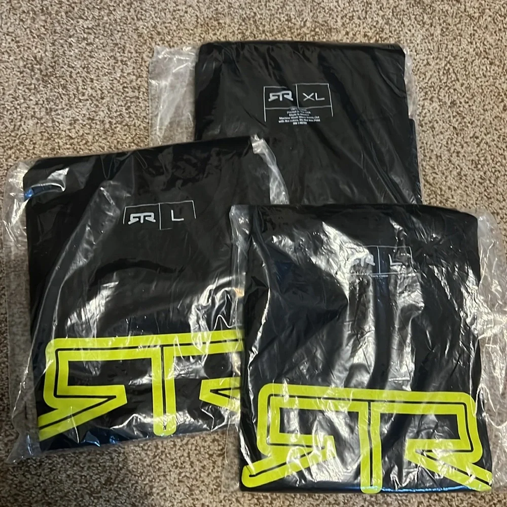 Mustang RTR men’s t-shirts 
2 L and 2 XL - Picture 4 of 4